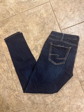 SILVER Brand SKINNY TUESDAY Jeans Dark Indigo Jeggings Women's size 34 NWOT
